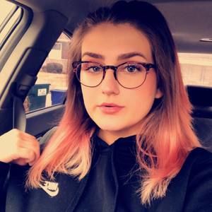 Meet your Posher, Hannah